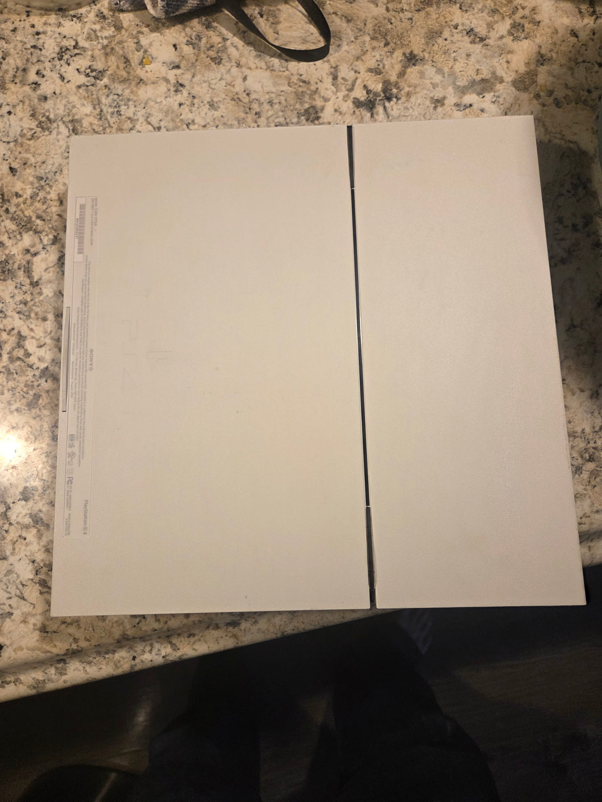 Sony PlayStation 4 Glacier White Console 500GB with Blue Camo Controller