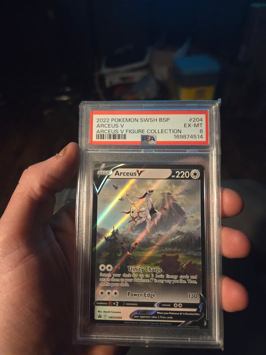Arceus V SWSH204 – Pokémon Card (PSA 6)