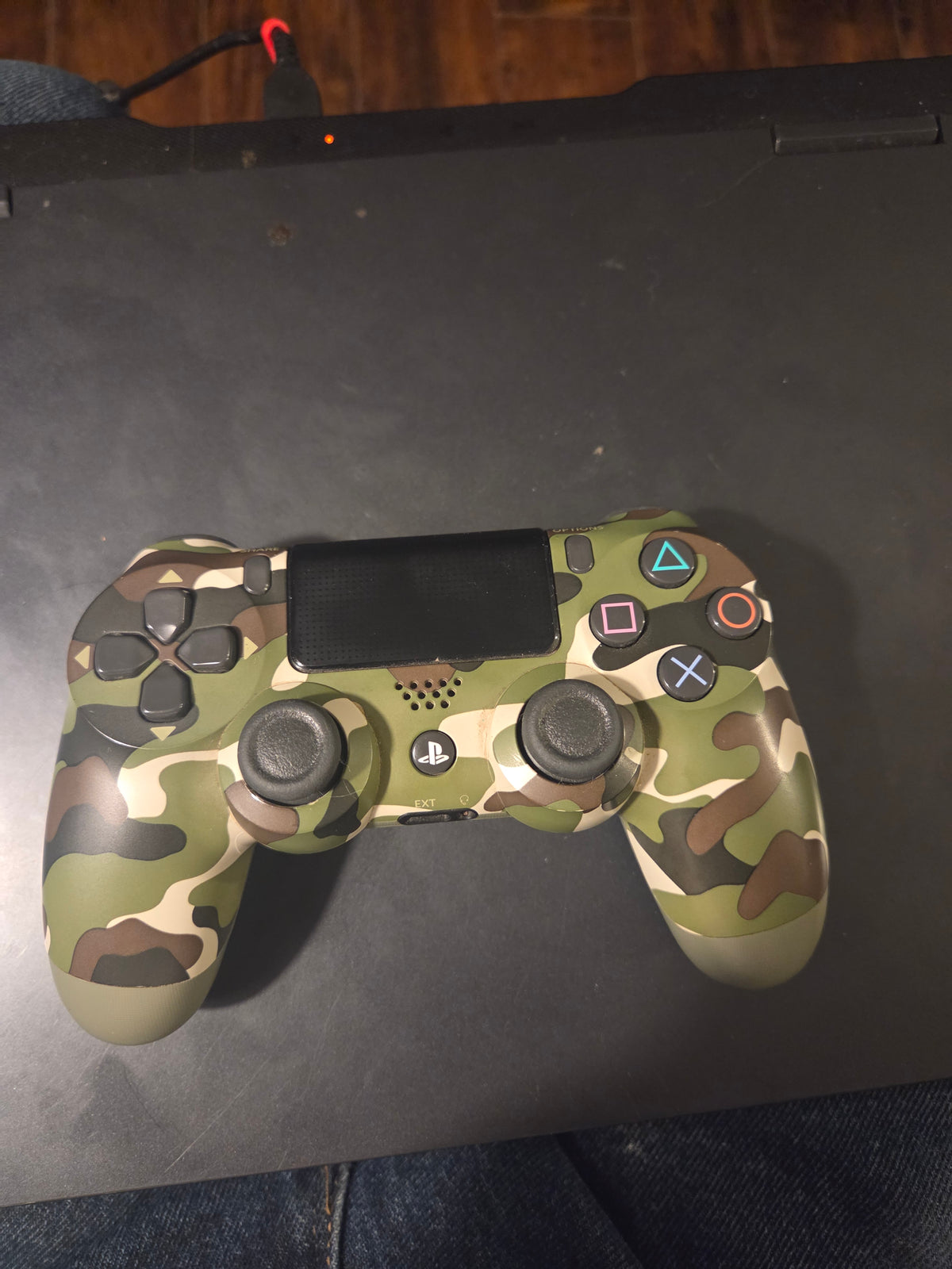 DualShock 4 Green Camouflage Wireless Controller – PlayStation 4