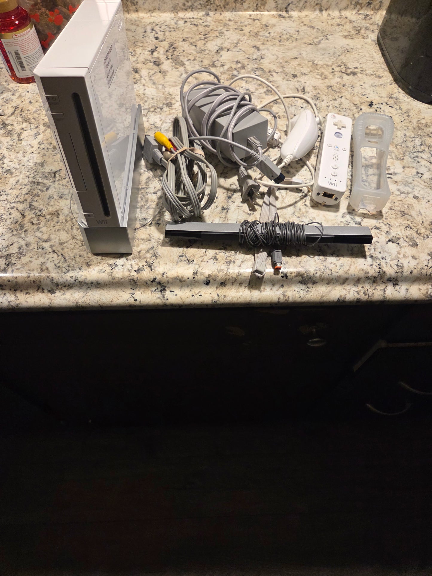 Nintendo Wii Console Bundle – Super Smash Bros Brawl