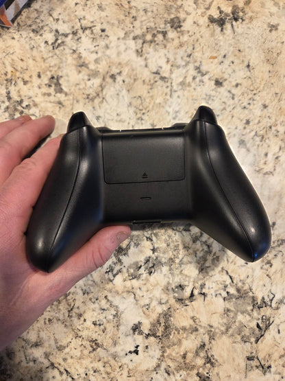 XBOX One Console Bundle with GTA V and Original Box